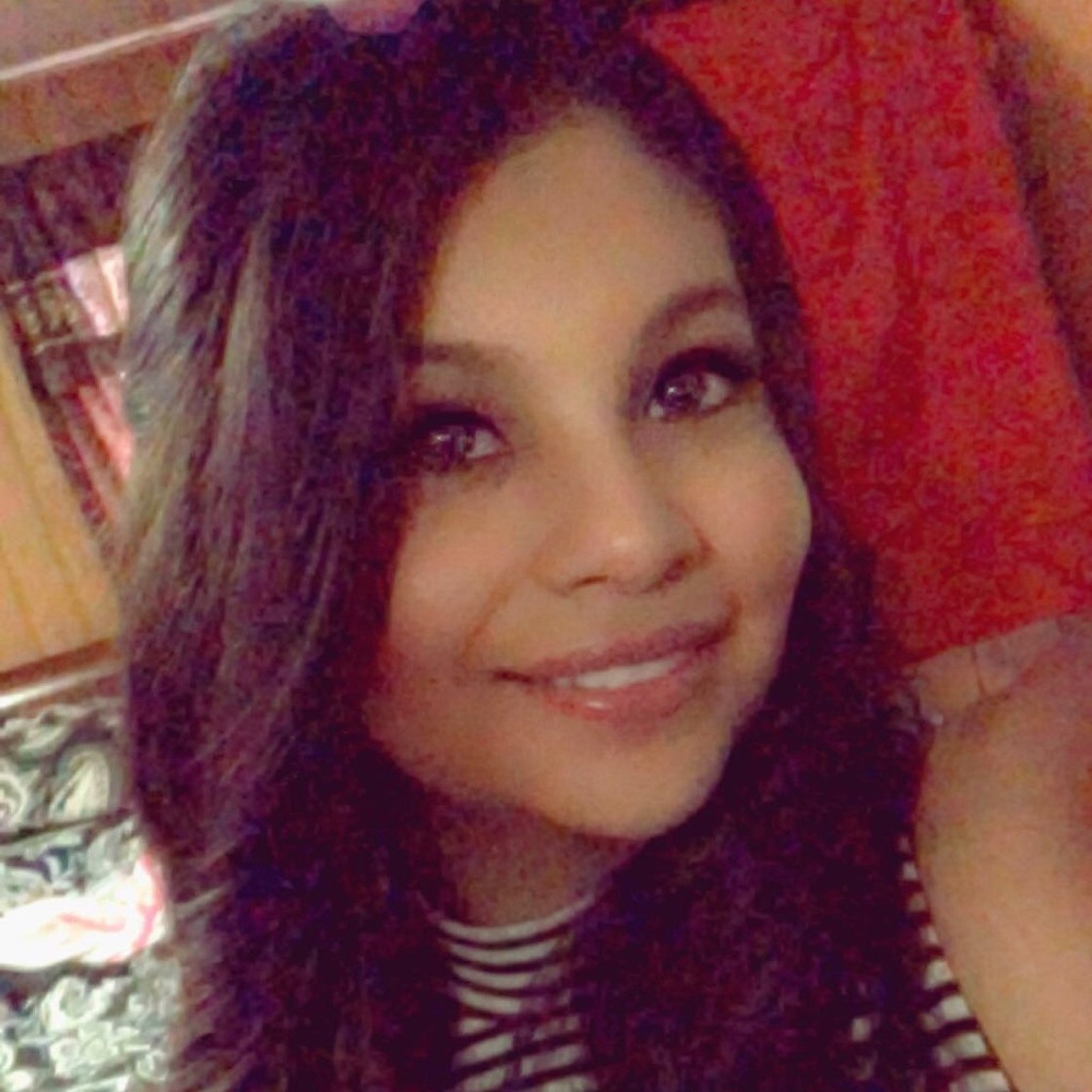 Meet your Posher, Perla